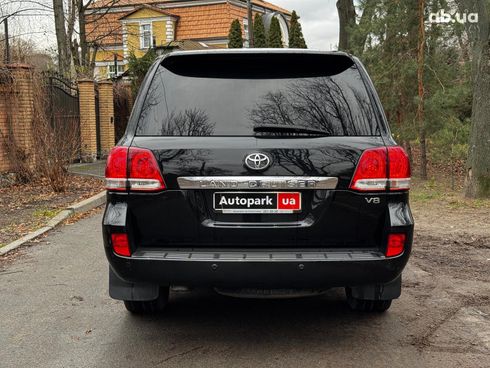 Toyota Land Cruiser 2010 черный - фото 8