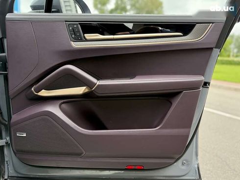 Porsche Cayenne 2023 - фото 24
