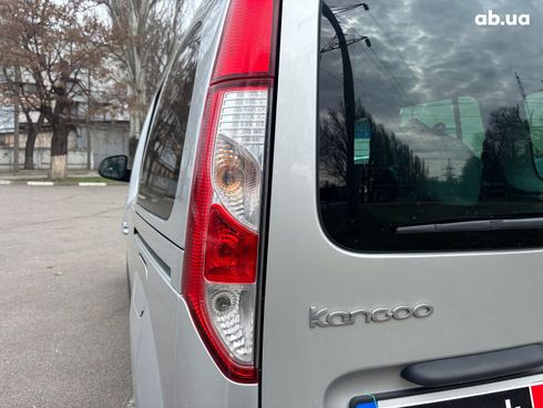 Renault Kangoo 2015 серый - фото 13