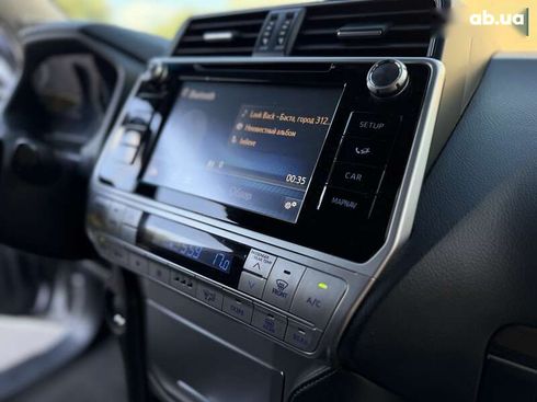 Toyota Land Cruiser Prado 2019 - фото 28