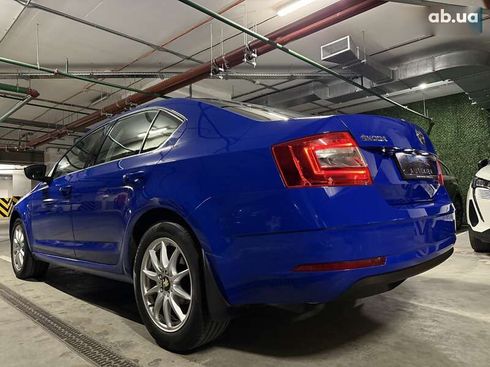 Skoda Octavia 2018 - фото 9