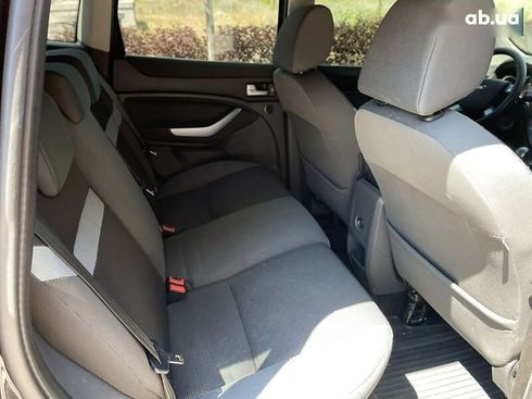 Ford Kuga 2011 - фото 19