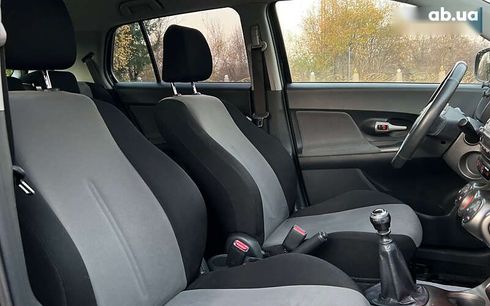 Toyota Urban Cruiser 2011 - фото 16