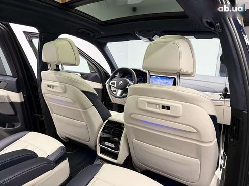 BMW X7 2020 - фото 30