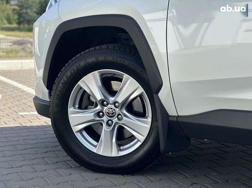 Toyota RAV4 2020 - фото 22