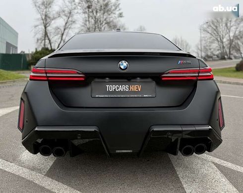 BMW M5 2024 - фото 14