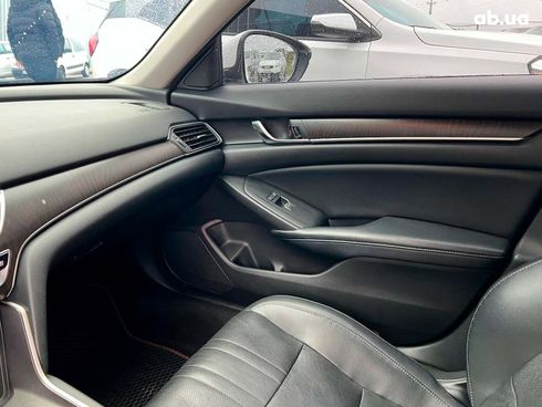 Honda Accord 2018 белый - фото 136
