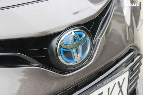 Toyota Camry 2023 - фото 18