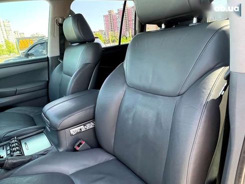 Lexus LX 2010 - фото 28