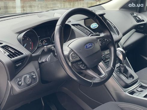 Ford Kuga 2017 белый - фото 17