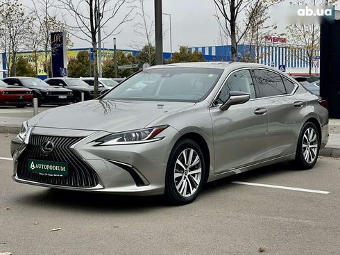 Lexus ES 2020 - фото 10