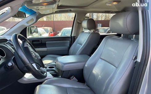 Toyota Sequoia 2014 - фото 12