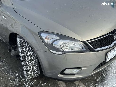 Kia Cee'd 2012 - фото 13