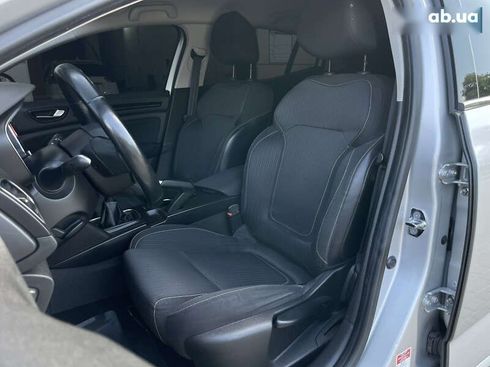 Renault Megane 2016 - фото 25