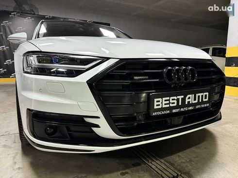 Audi A8 2018 - фото 2