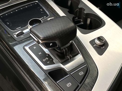 Audi Q7 2018 - фото 26