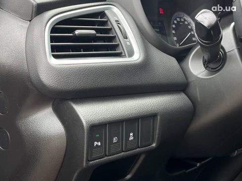 Suzuki SX4 2018 красный - фото 37