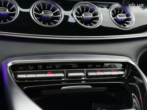 Mercedes-Benz AMG GT 4 2019 - фото 22