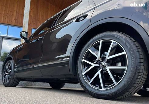 Volkswagen Touareg 2022 - фото 8