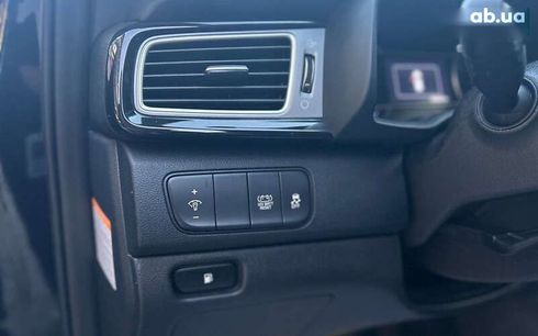 Kia Niro 2019 - фото 12