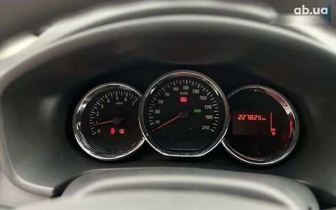 Dacia Sandero 2015 - фото 10
