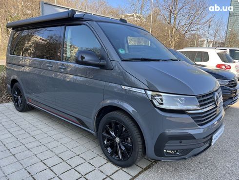 Volkswagen Multivan 2022 - фото 15