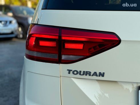 Volkswagen Touran 2018 бежевый - фото 9