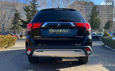 Mitsubishi Outlander 2019 - фото 6