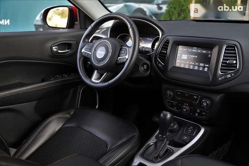 Jeep Compass 2018 - фото 10