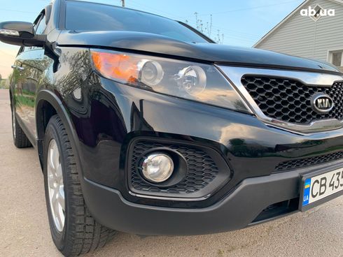 Kia Sorento 2011 черный - фото 2