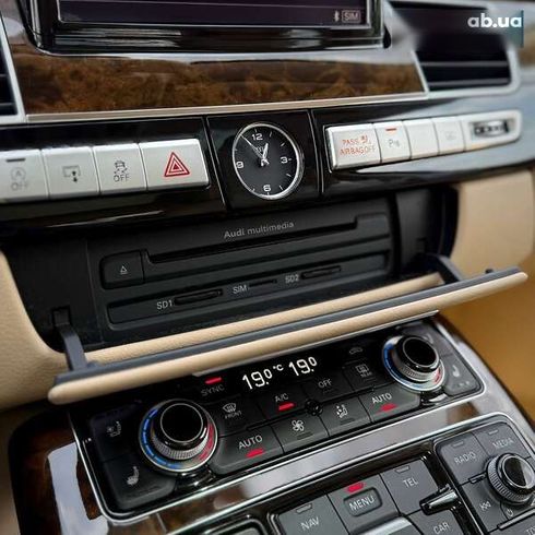 Audi A8 2016 - фото 30