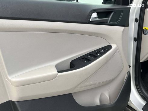 Hyundai Tucson 2017 серый - фото 38