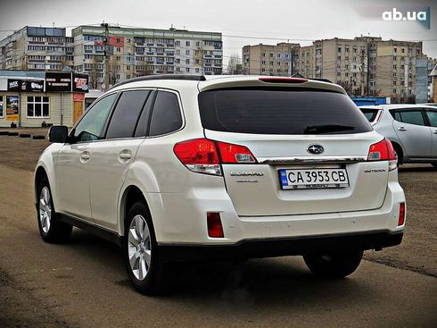 Subaru Outback 2011 - фото 4