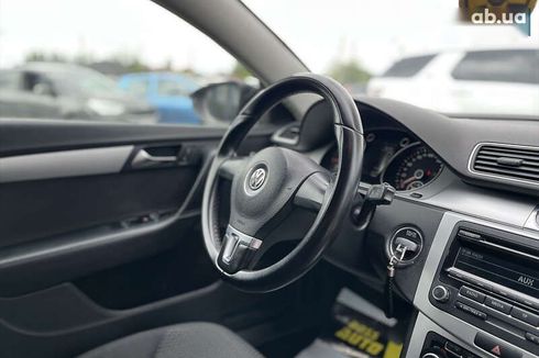 Volkswagen Passat 2011 - фото 25