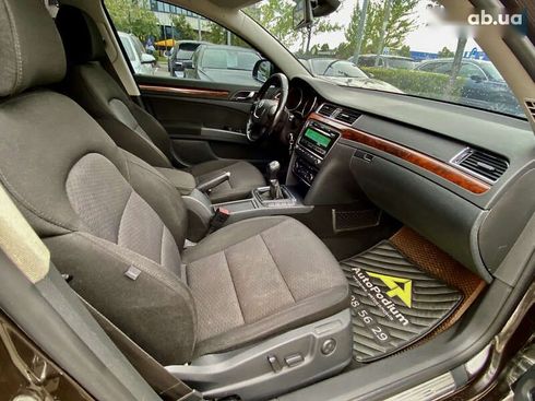 Skoda Superb 2012 - фото 18
