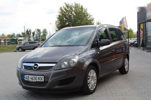 Opel Zafira 2011 - фото 15