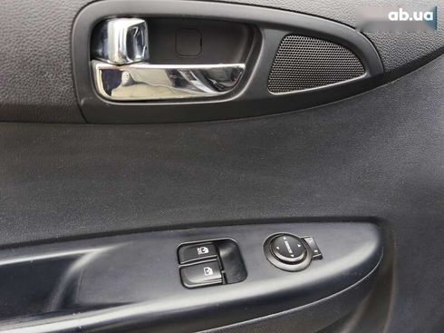 Hyundai i20 2012 - фото 12