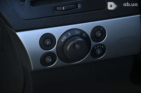 Opel Astra 2009 - фото 12