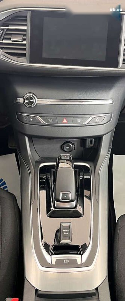 Peugeot 308 2021 - фото 14