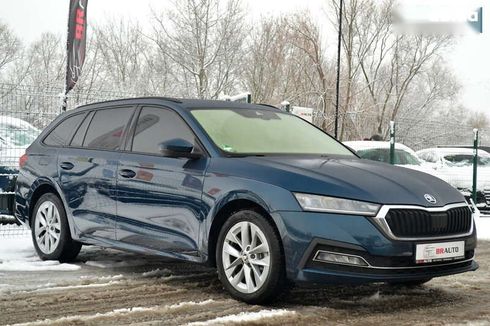 Skoda Octavia 2021 - фото 7