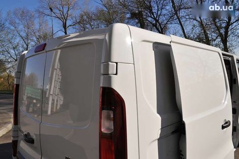 Renault Trafic 2019 - фото 24