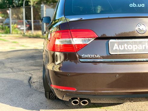 Skoda Superb 2013 коричневый - фото 9