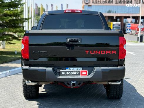 Toyota Tundra 2019 черный - фото 13