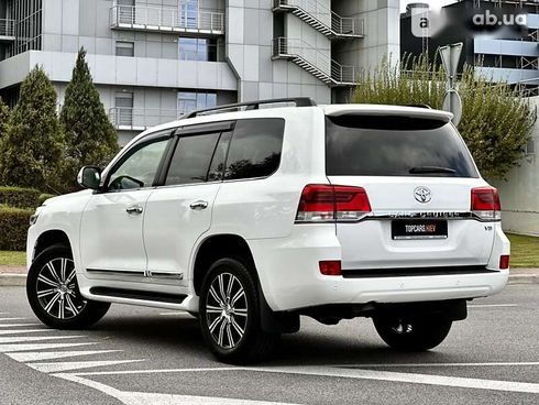 Toyota Land Cruiser 2019 - фото 6