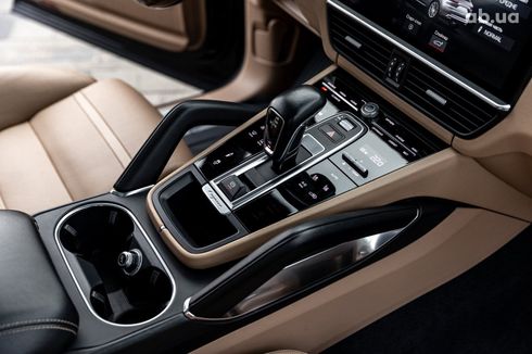 Porsche Cayenne 2018 - фото 17