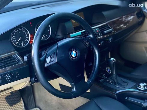 BMW 5 серия 2004 - фото 10