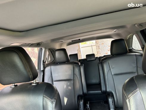 Toyota Highlander 2018 серый - фото 10