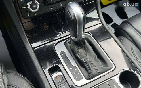 Volkswagen Touareg 2017 - фото 15