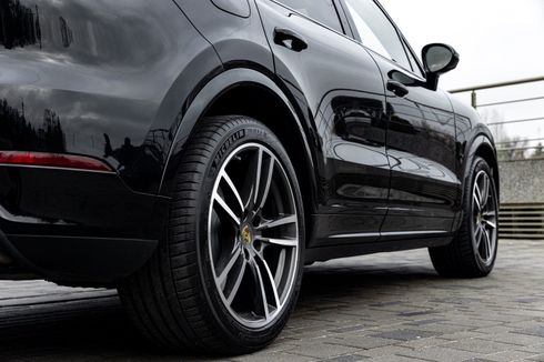 Porsche Cayenne 2018 - фото 12