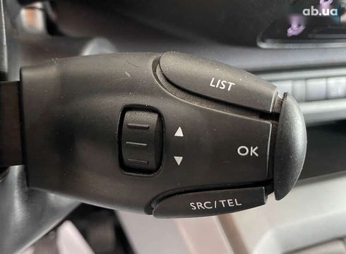 Opel Vivaro 2020 - фото 26